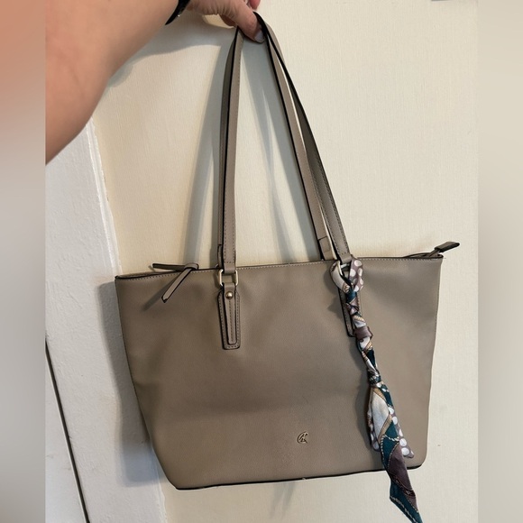 Kate & Alex Cuffaro Italian Design Beige Tote zip up bag - Picture 16 of 16